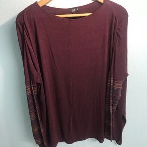 Long sleeve tee